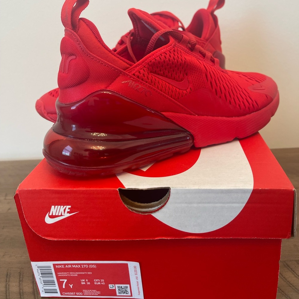 SOLD❗️ Brand New Nike Air Max 270 (GS)